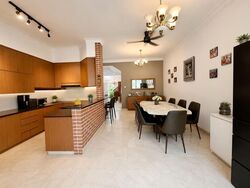 Holland Grove Road (D10), Terrace #582232941
